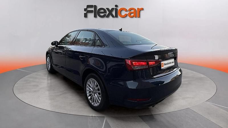Używany Audi A3 Premium 116 KM (85 kW) 2018 Niebieski Sedan/Limuzyna