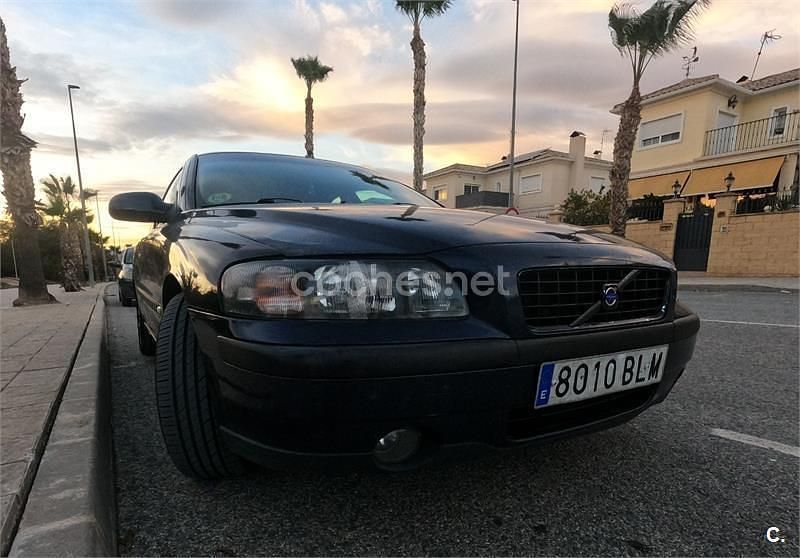 Usado Volvo S60 140 CV (102 kW) 2001 Azul Berlina