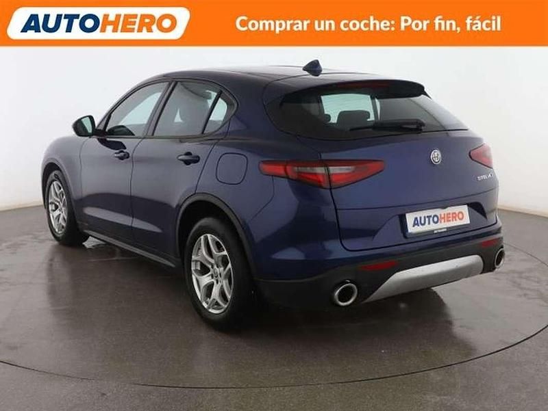 Usado Alfa Romeo Stelvio Super 150 CV (110 kW) 2018 Azul SUV