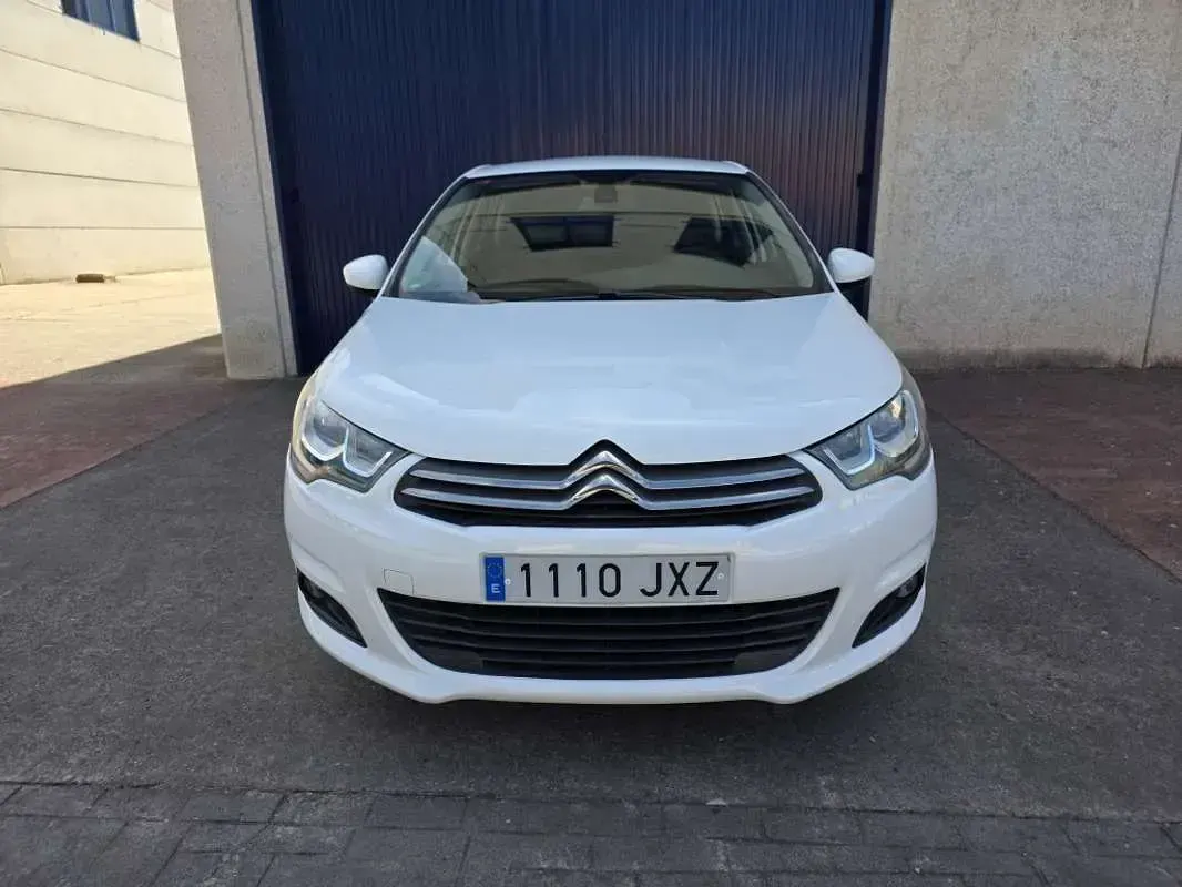 Usado Citroën C4 Feel 99 CV (72 kW) 2017 Blanco Utilitario