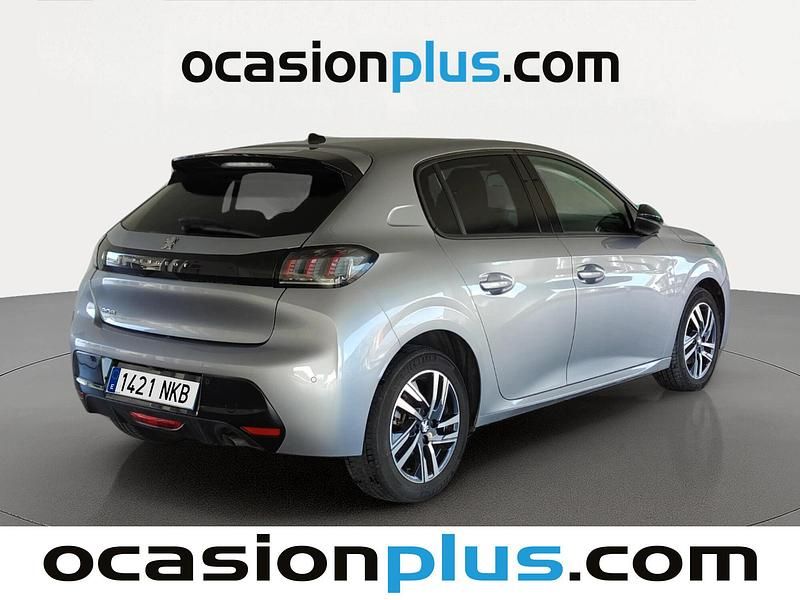 Usado Peugeot 208 Allure 100 CV (73 kW) 2023 Gris Utilitario