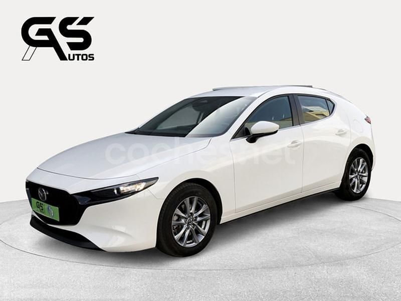 Blanco Usado 2024 Mazda 3 Prime-Line Berlina | 23.489 € - Imagen 1/4