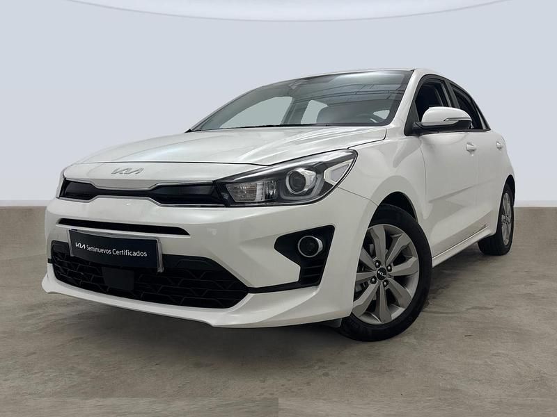Blanco Usado 2022 Kia Rio | 15.515 € (Precio justo) - Imagen 1/4