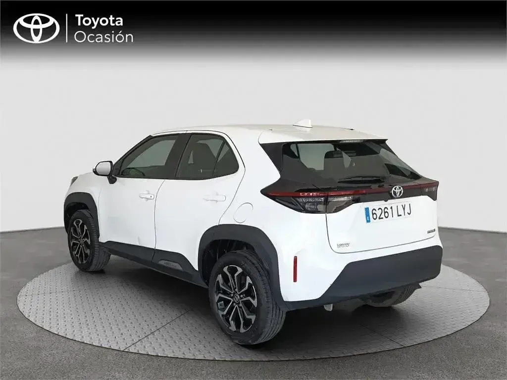 Usado Toyota Yaris Cross Active 116 CV (85 kW) 2022 Blanco SUV