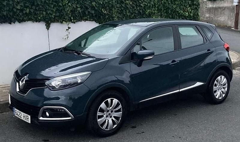 Usado Renault Captur Life 90 HP (66 kW) 2014 SUV