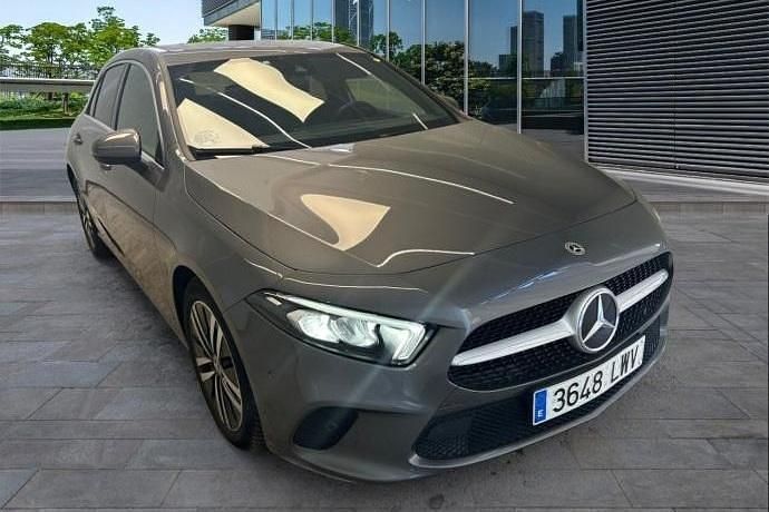 Usado Mercedes A180 116 CV (85 kW) 2022