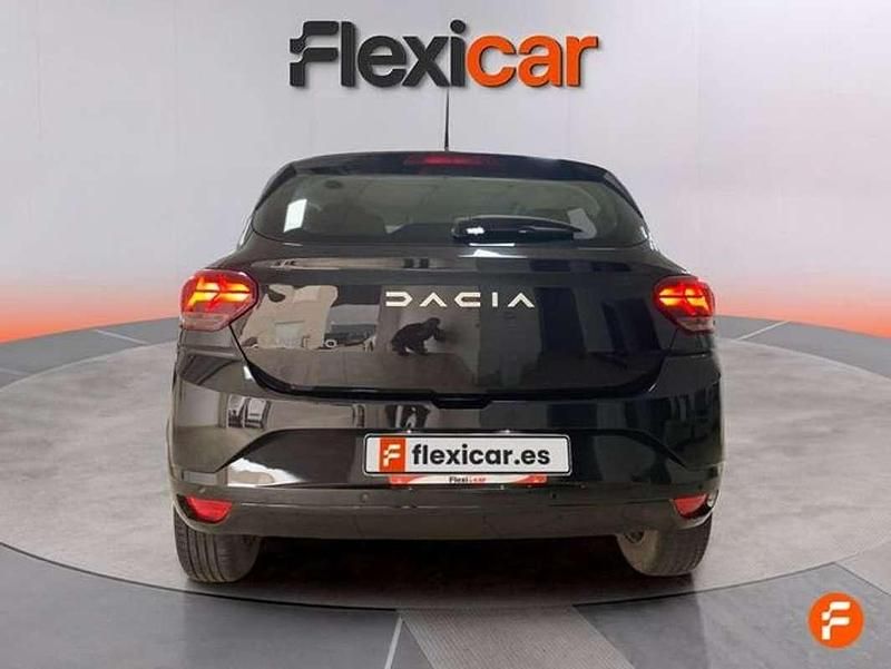 Usado Dacia Sandero Essentiel 101 CV (74 kW) 2024 Negro Utilitario