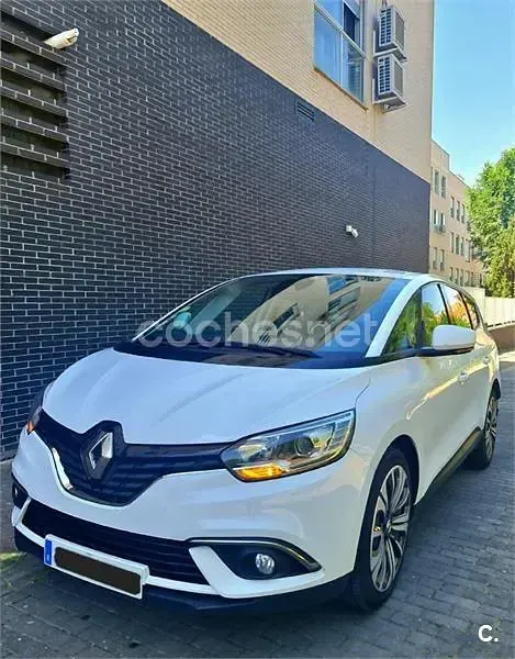 Usado Renault Grand Scénic IV Edition One 110 CV (80 kW) 2017 Blanco Monovolumen