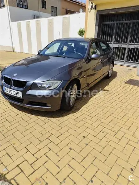 Begagnad BMW 320 163 HK (119 kW) 2006 Svart Sedan