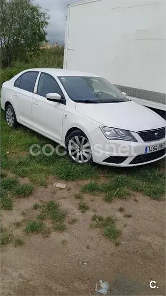 Usado Seat Toledo Ecomotive 105 CV (77 kW) 2013 Blanco Utilitario