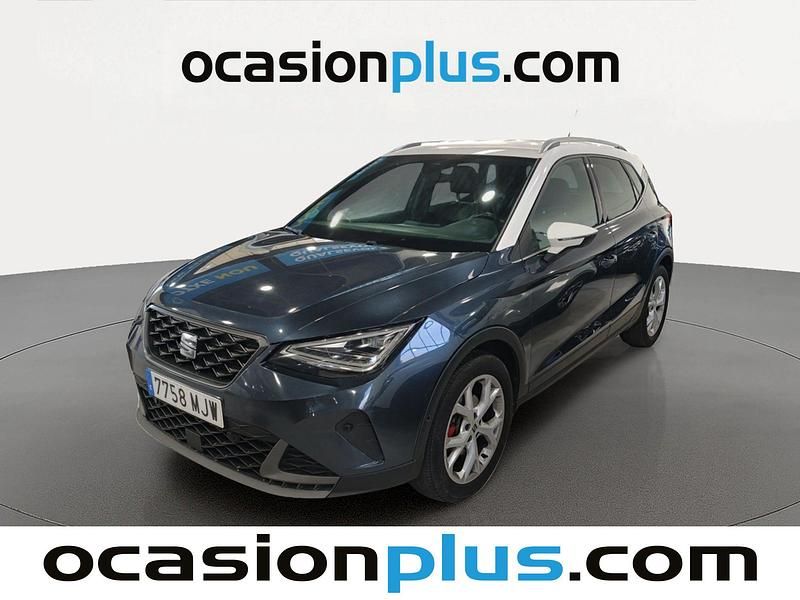 Usado Seat Arona FR 150 CV (110 kW) 2023 Gris SUV