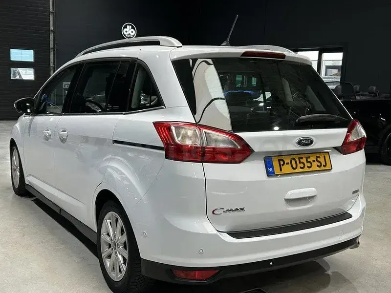Usado Ford Grand C-Max Titanium 125 CV (91 kW) 2017 Blanco Monovolumen