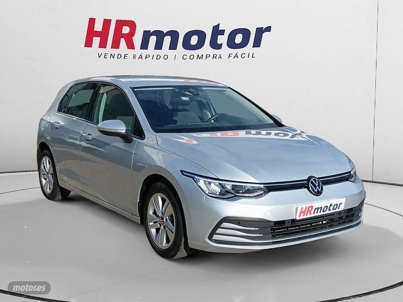 Gris Usado 2024 VW Golf VIII Life | 22.750 € (Precio justo) - Imagen 1/4