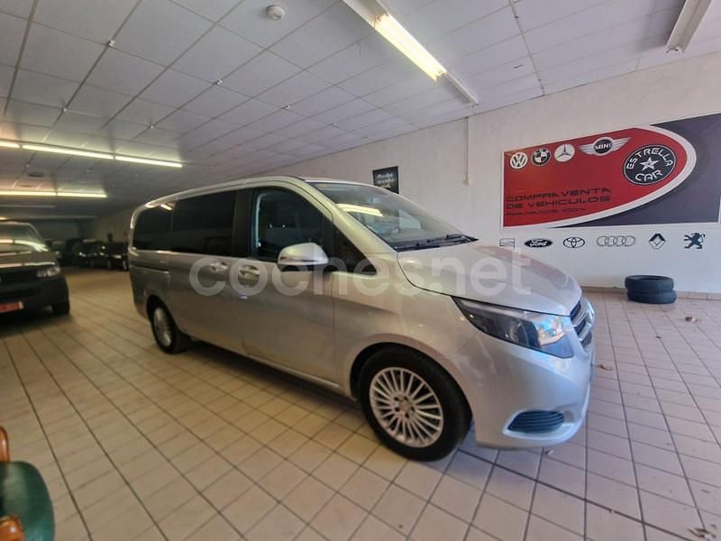 Usado Mercedes V220 Avantgarde 163 CV (119 kW) 2017 Gris / plata Monovolumen