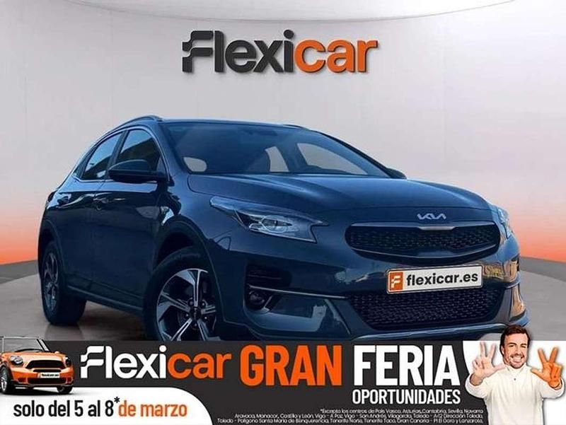 Usado Kia XCeed 120 CV (88 kW) 2022 Gris SUV