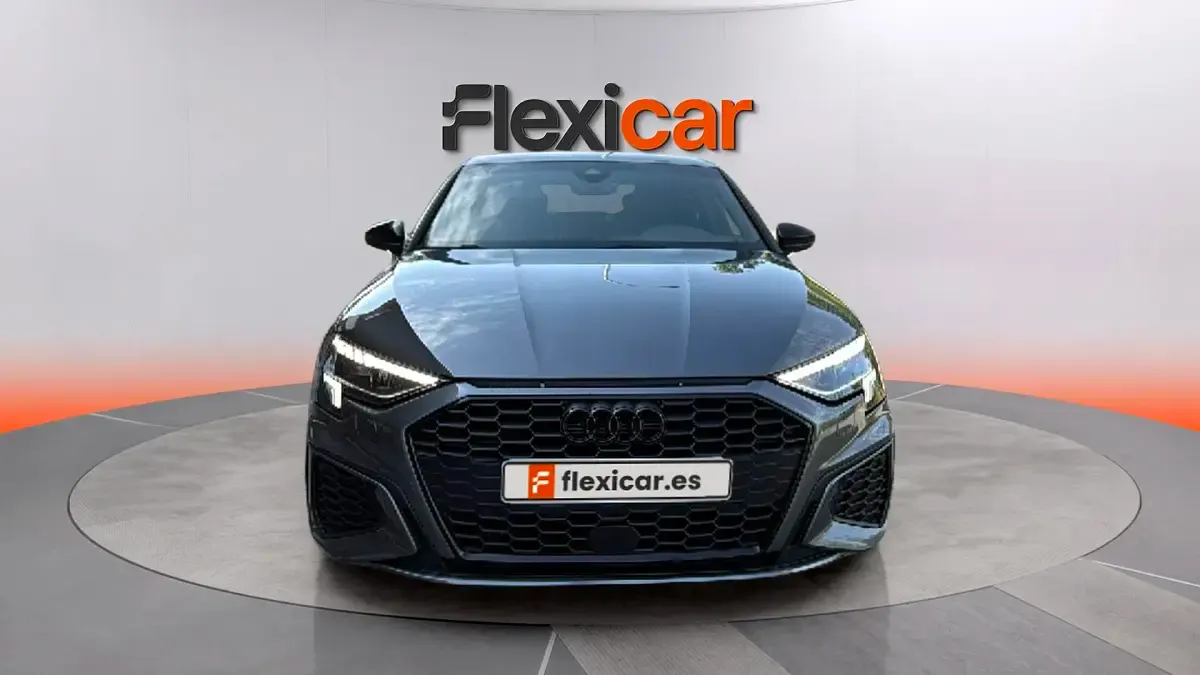 Usado Audi A3 Premium 116 CV (85 kW) 2022 Gris Berlina