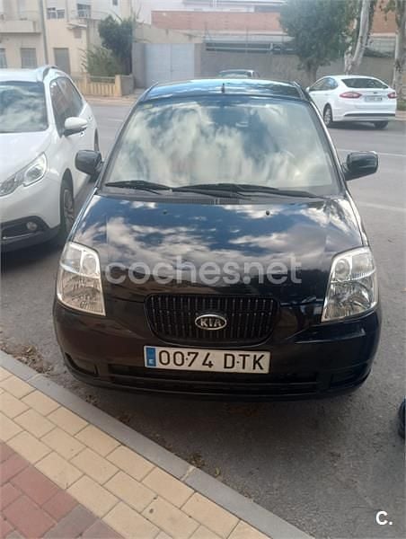 Usado Kia Picanto LX 65 CV (47 kW) 2005 Negro Utilitario