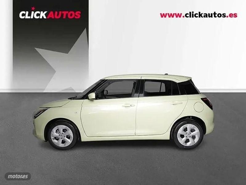 Begagnad Suzuki Swift 83 HK (61 kW) 2025 Gul Sedan