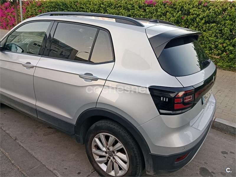 Gris / plata Usado 2022 VW T-Cross Advance SUV | 18.400 € (Precio justo) - Imagen 1/4