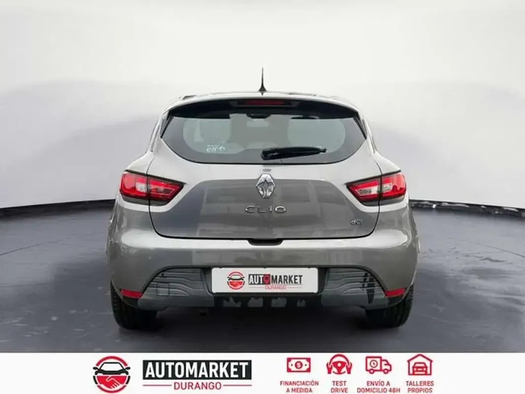 Usado Renault Clio Dynamique 90 CV (66 kW) 2014 Gris Utilitario