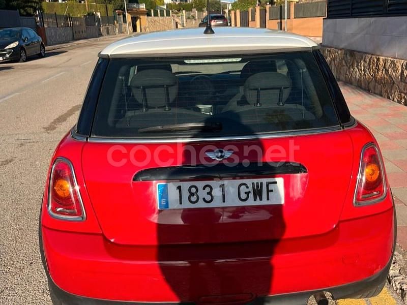 Usado Mini ONE 98 CV (72 kW) 2010 Rojo Utilitario