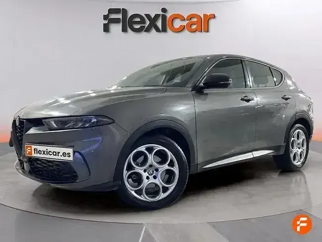 Usado Alfa Romeo Tonale Sprint 130 CV (95 kW) 2023 Gris SUV