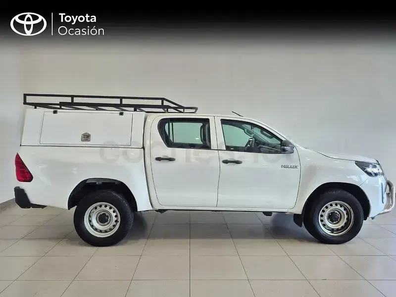 Usado Toyota HiLux 150 CV (110 kW) 2021 Blanco Pickup/Camioneta
