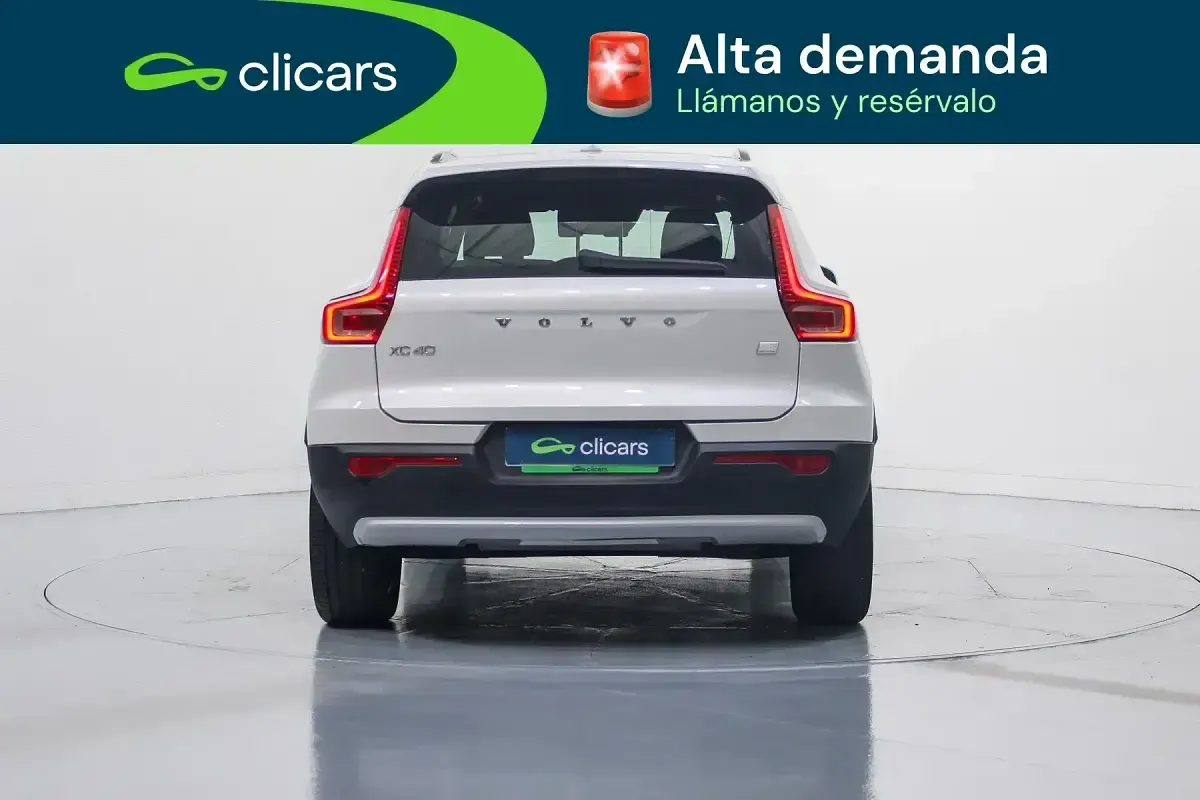 Usado Volvo XC40 Plus 262 CV (192 kW) 2022 Blanco SUV