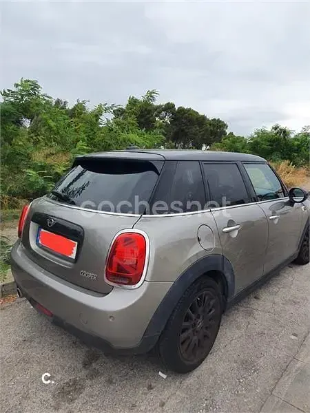Usado Mini Cooper 136 CV (100 kW) 2020 Beige Utilitario