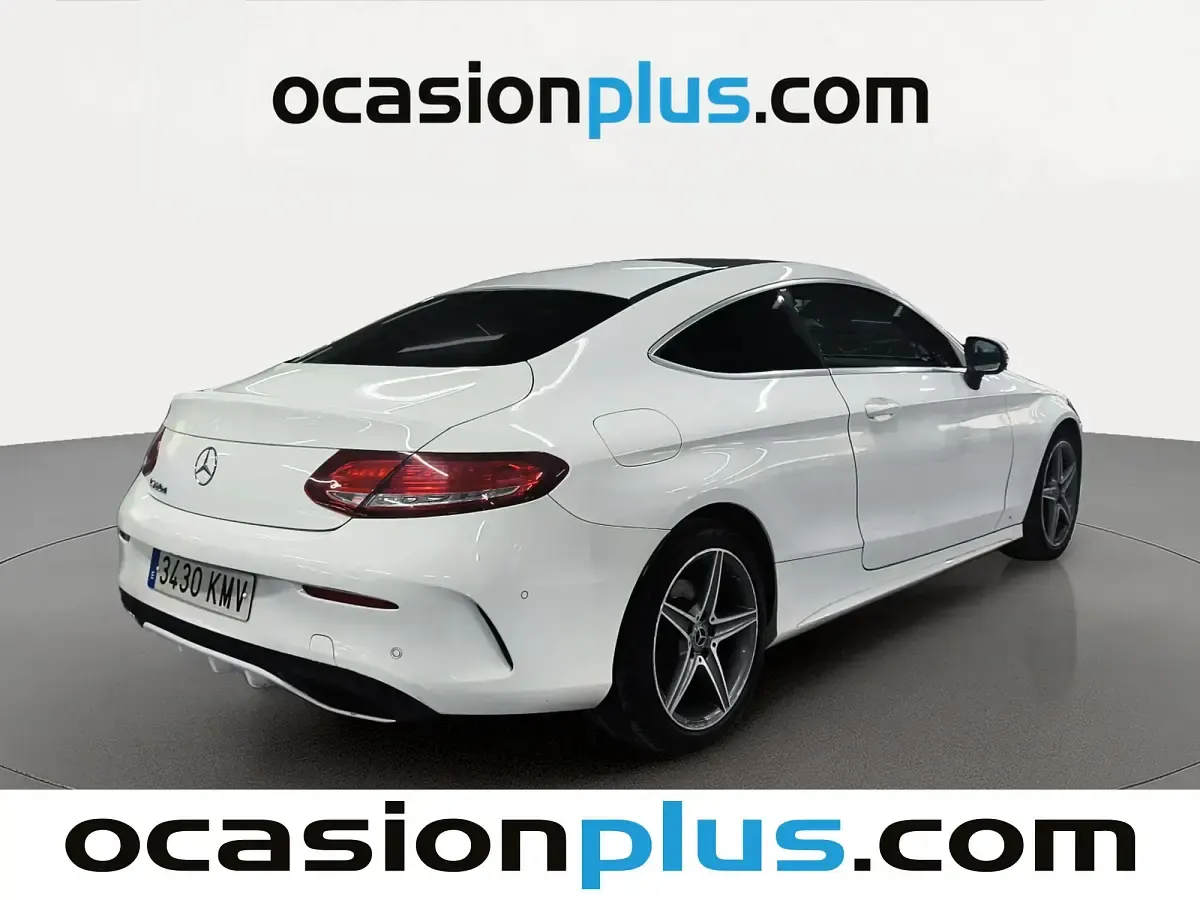 Usado Mercedes C220 AMG 170 CV (125 kW) 2018 Blanco Coupe