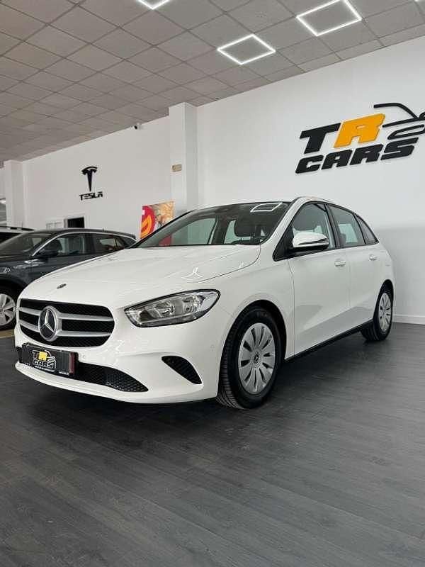 Usado Mercedes B180 116 CV (85 kW) 2019 Blanco Monovolumen