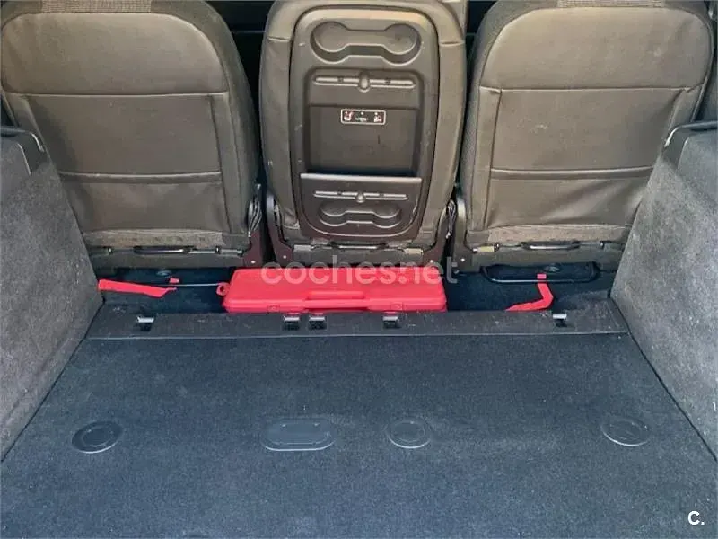Usado Peugeot 307 110 CV (80 kW) 2005 Negro Familiar