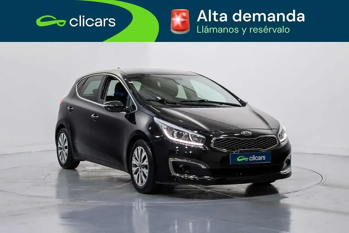 Usado Kia Ceed 101 CV (74 kW) 2018 Negro Utilitario