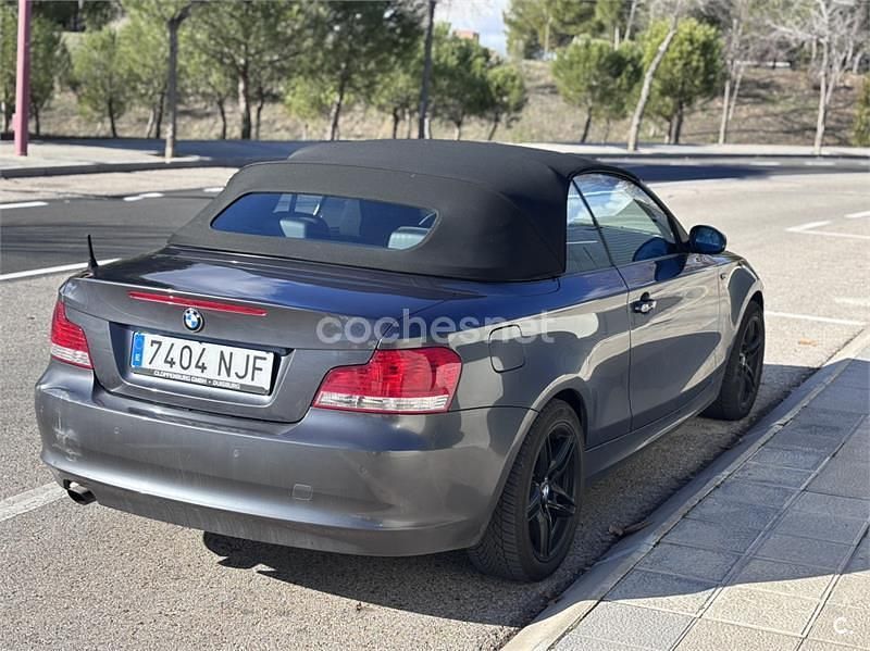 Usado BMW 118 Cabriolet 143 CV (105 kW) 2008 Gris / plata Descapotable