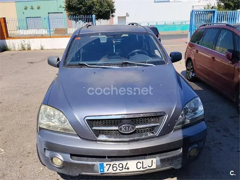 Usado Kia Sorento EX 140 CV (102 kW) 2003 Gris / plata SUV