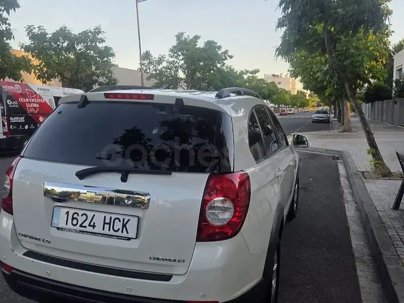 Usado Chevrolet Captiva 150 CV (110 kW) 2011 Beige SUV