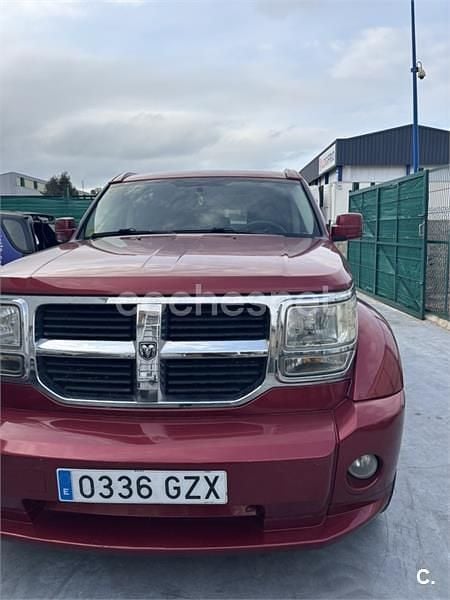 Usado Dodge Nitro SXT 177 CV (130 kW) 2010 Granate SUV