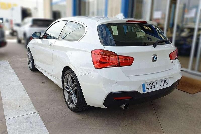 Usado BMW 116 116 CV (85 kW) 2015 Blanco Utilitario