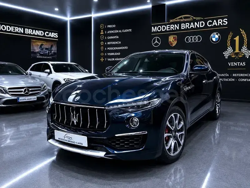 Usado Maserati Levante GranLusso 275 CV (202 kW) 2019 Azul SUV