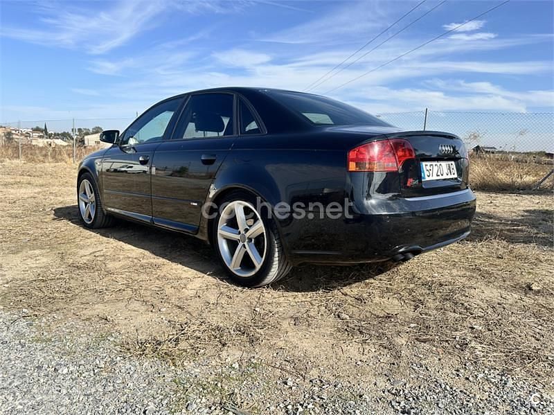 Usado Audi A4 140 HP (102 kW) 2007 Preto Sedan