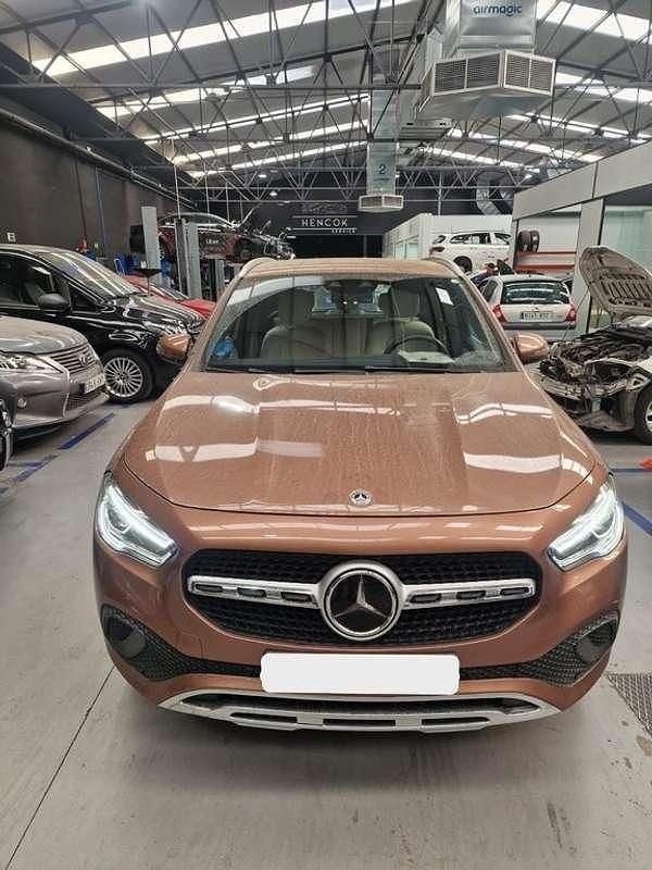 Usado Mercedes GLA250 218 CV (160 kW) 2021 Marrón SUV