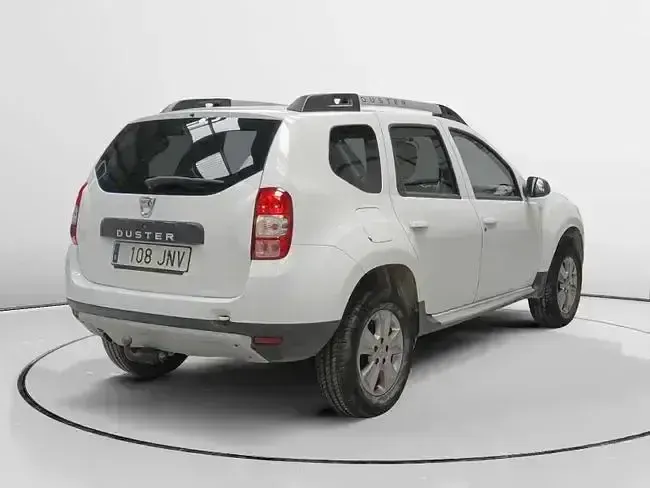 Usado Dacia Duster Lauréate 110 CV (80 kW) 2016 Blanco SUV