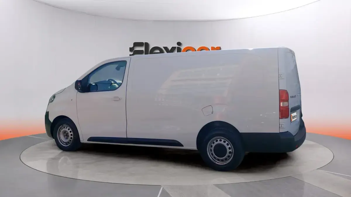 Usado Opel Vivaro-e Combi 102 CV (75 kW) 2022 Blanco Monovolumen