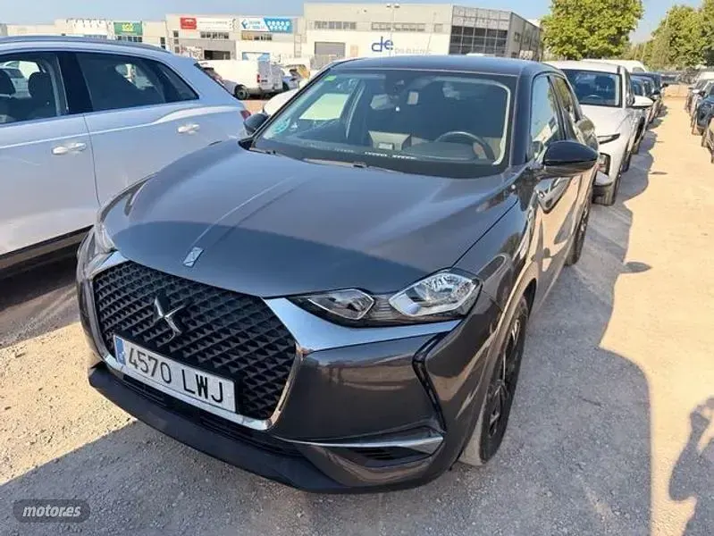 Usado DS Automobiles DS3 Bastille 110 CV (80 kW) 2022 Gris SUV
