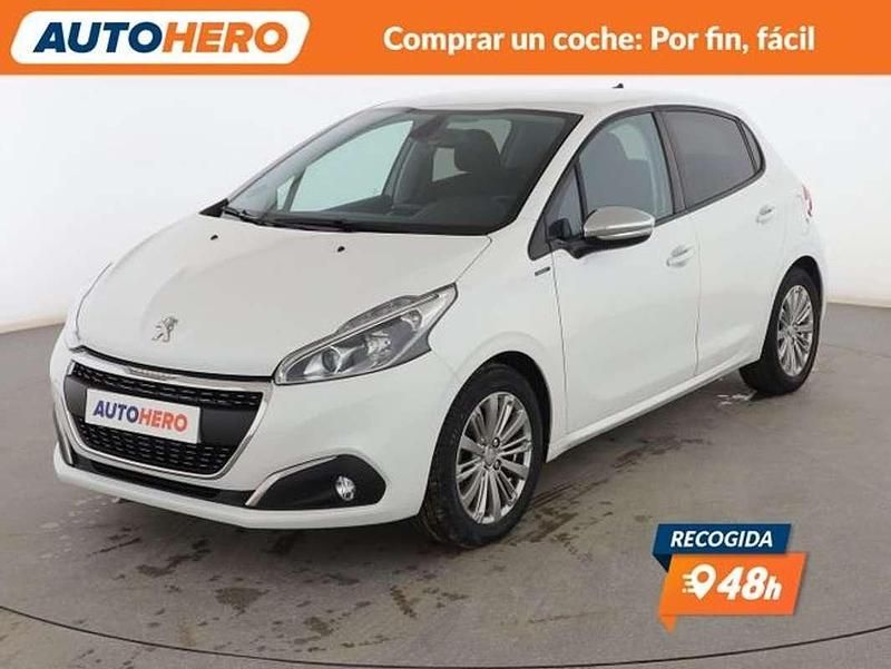 Blanco Usado 2019 Peugeot 208 Signature Sky Utilitario | 8899 € (Precio justo) - Imagen 1/3