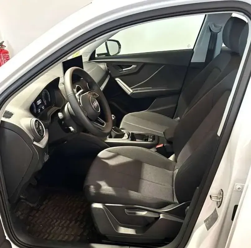 Usado Audi Q2 110 CV (80 kW) 2023 Blanco SUV