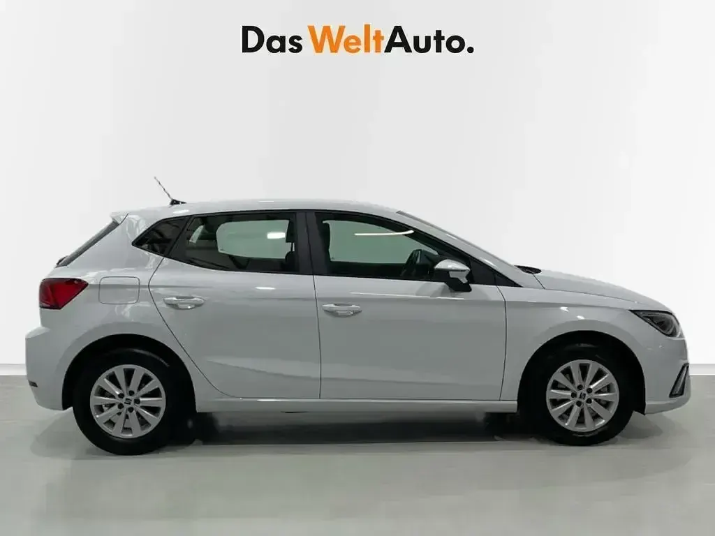Usado Seat Ibiza Style 110 CV (80 kW) 2023 Blanco Utilitario