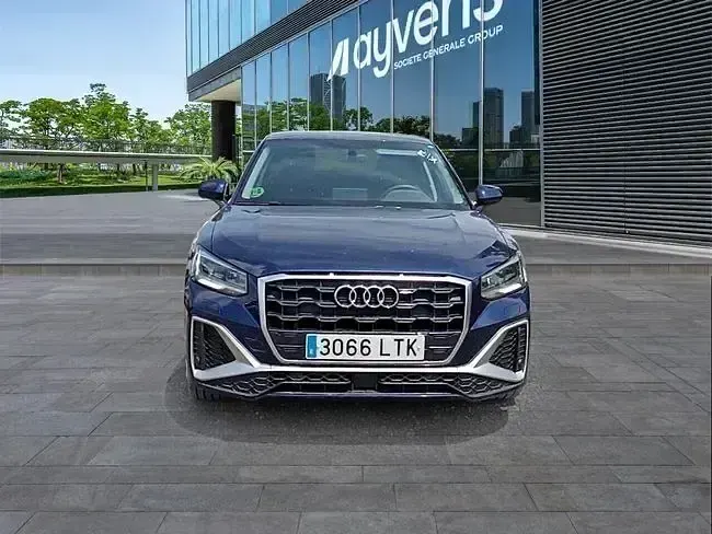 Usado Audi Q2 S-Line 116 CV (85 kW) 2021 Azul SUV