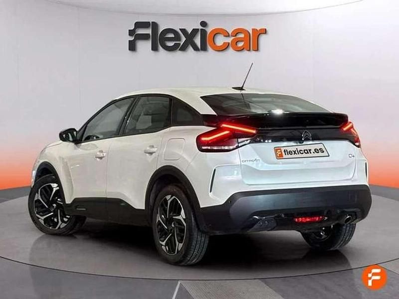 Usado Citroën C4 Feel 131 CV (96 kW) 2023 Blanco SUV