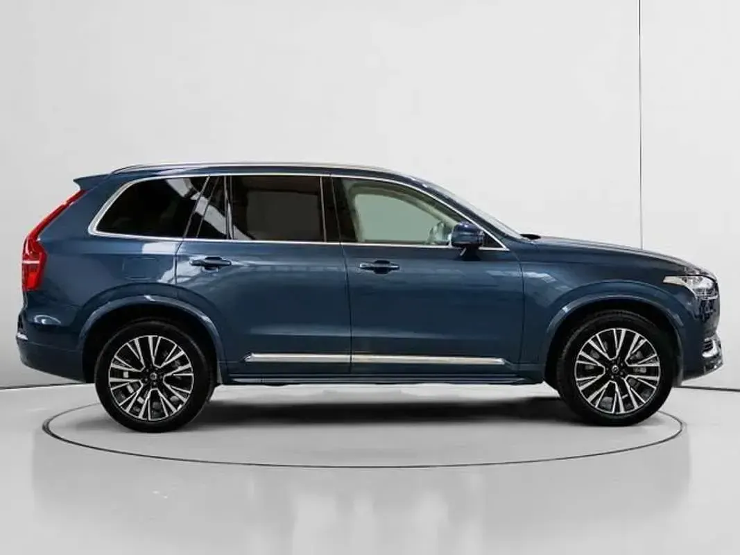Usado Volvo XC90 Core 455 CV (334 kW) 2024 Azul SUV
